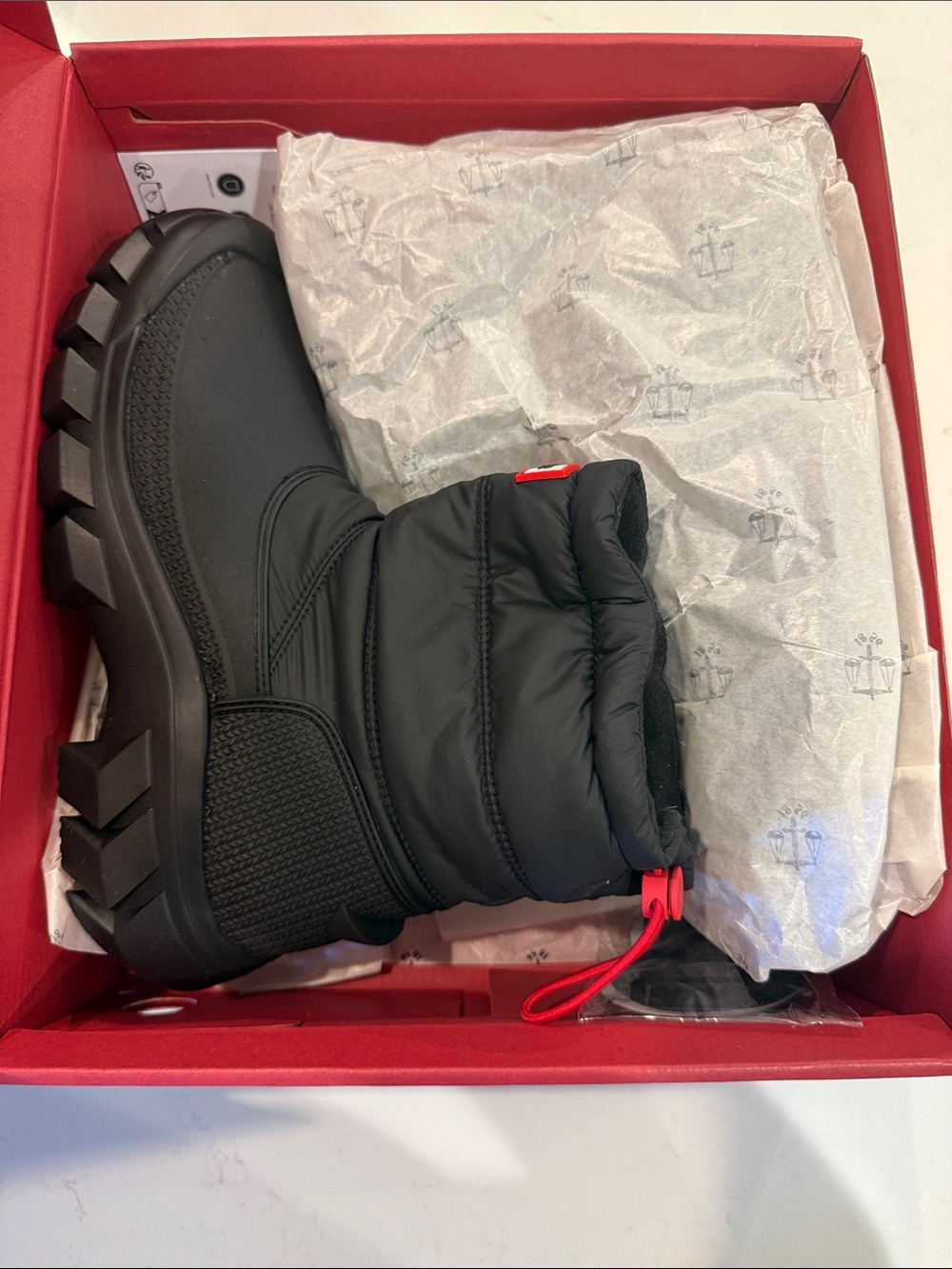 Hunter Intrepid Short Snow Boots Black Women’s 7 NIB - Picture 3 of 4